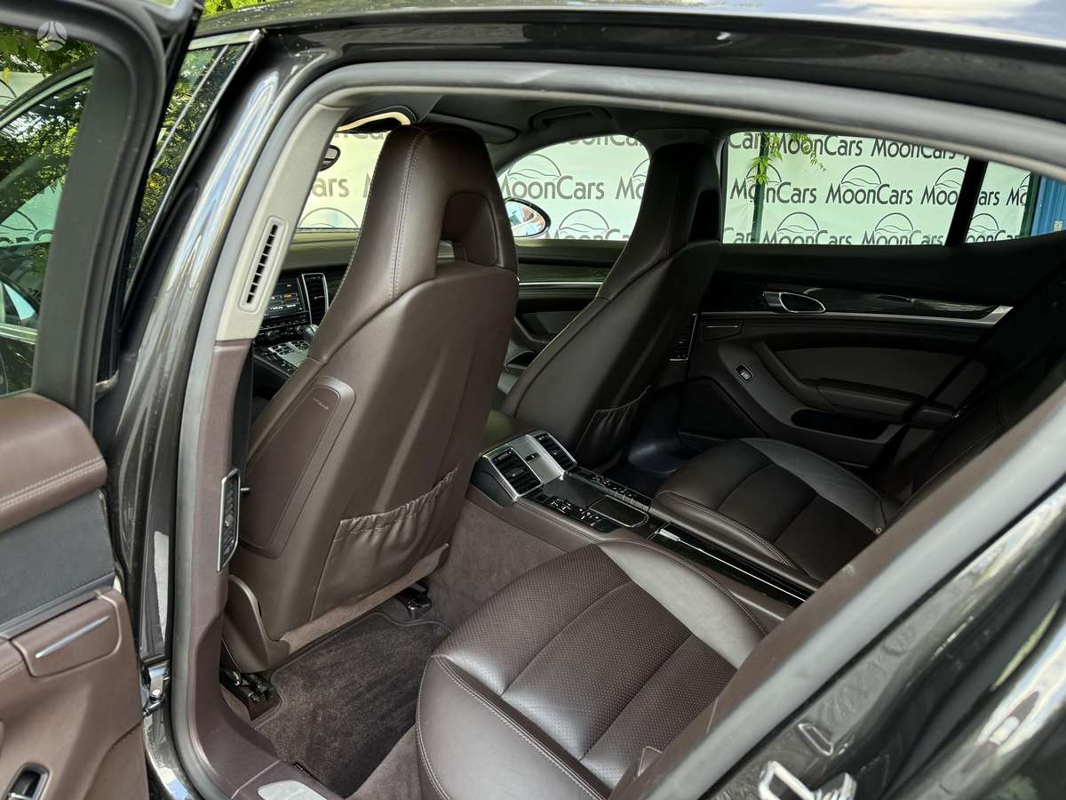 Porsche Panamera, 4.8 l., hatchback