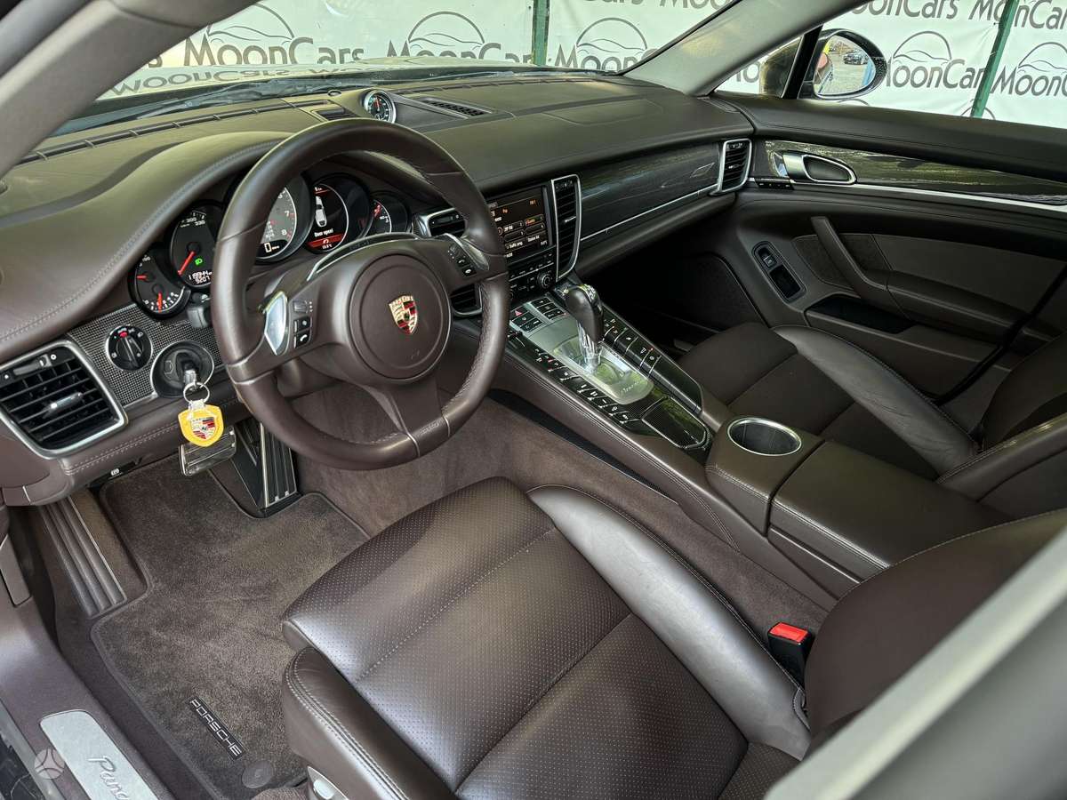Porsche Panamera, 4.8 l., hatchback