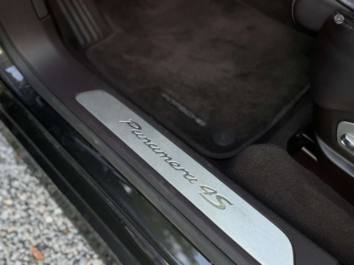 Porsche Panamera, 4.8 l., hatchback