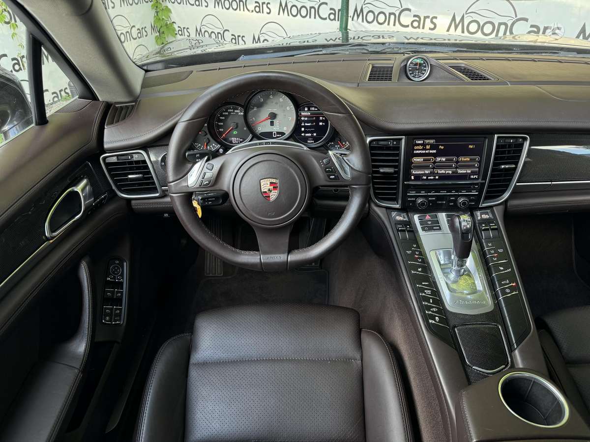 Porsche Panamera, 4.8 l., hatchback
