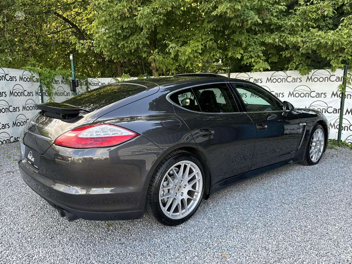 Porsche Panamera, 4.8 l., hatchback