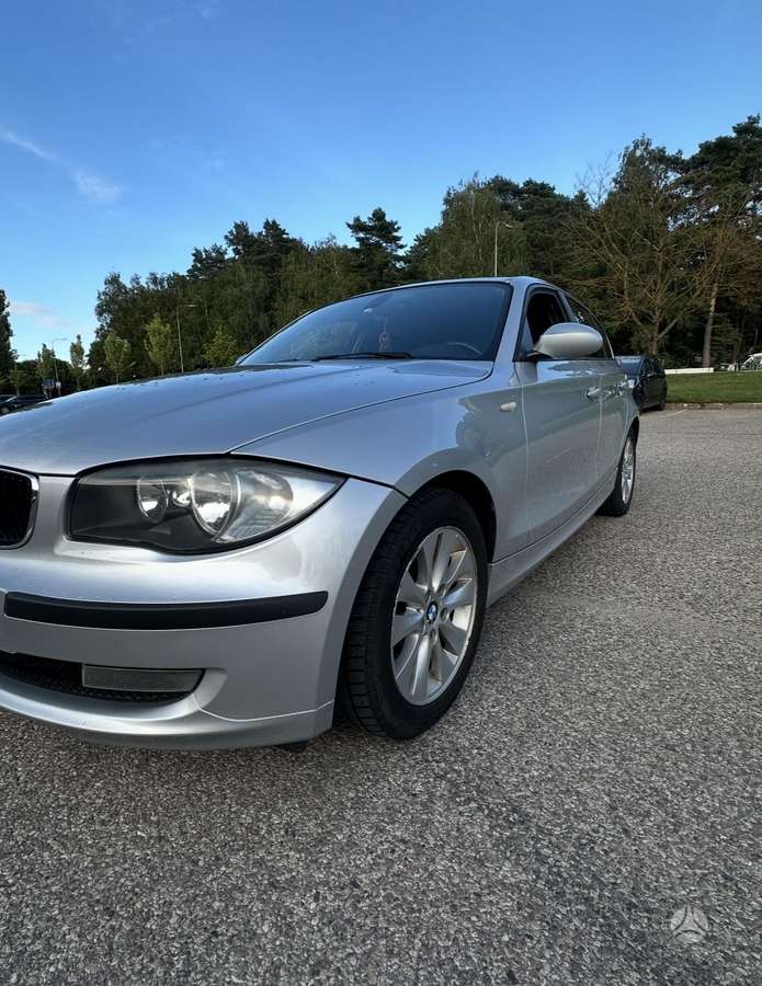 BMW 118, 2.0 l., Хэтчбек