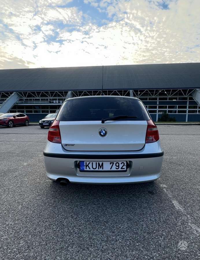 BMW 118, 2.0 l., Хэтчбек