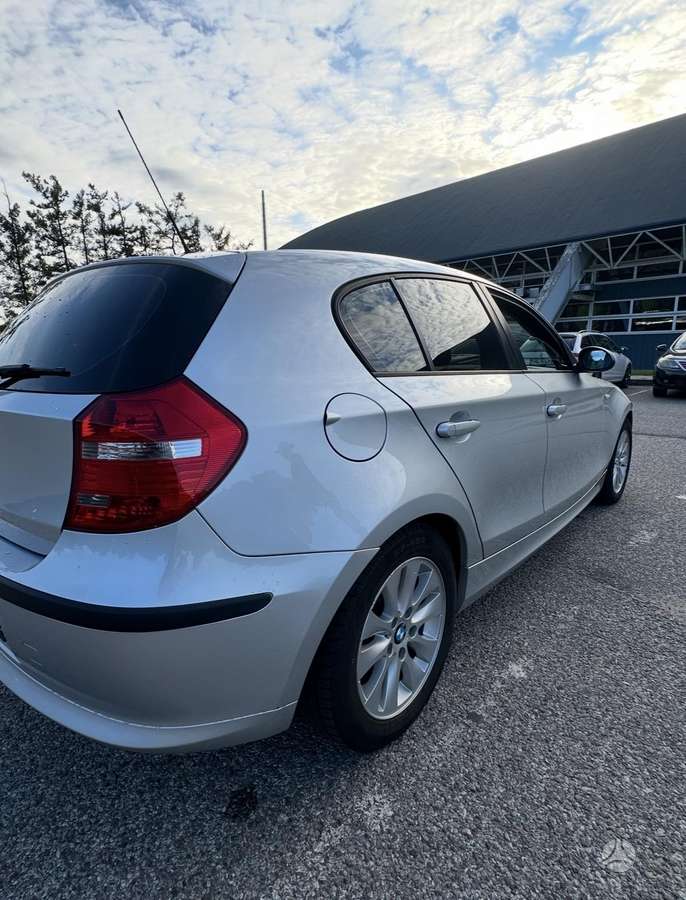 BMW 118, 2.0 l., hatchback
