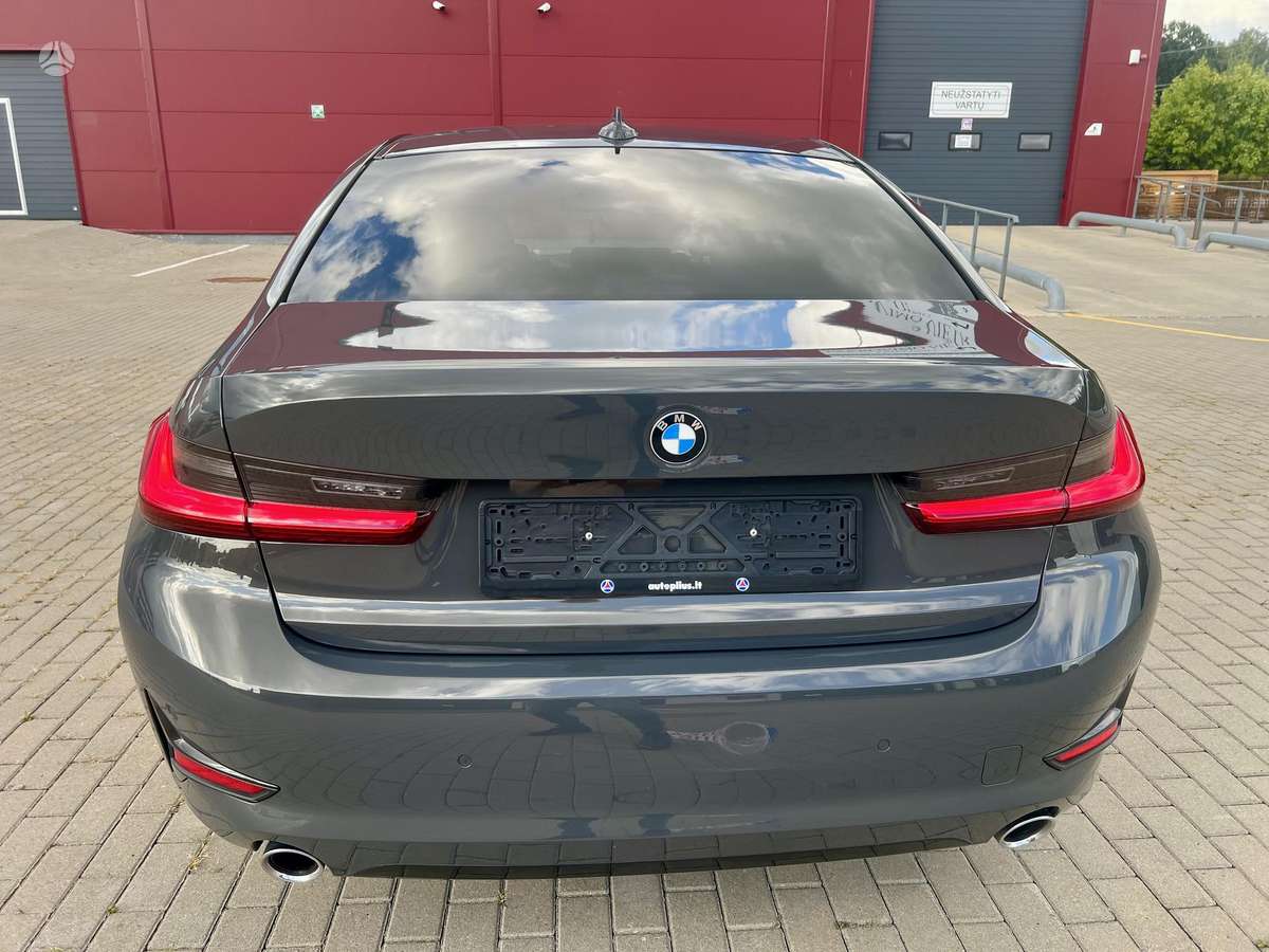 BMW 320, 2.0 l., Седан