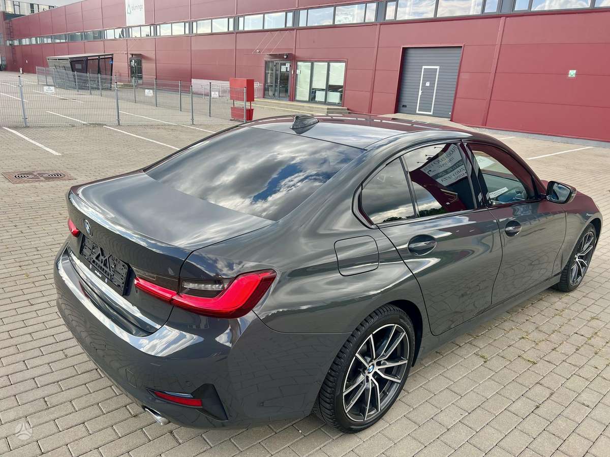 BMW 320, 2.0 l., Седан