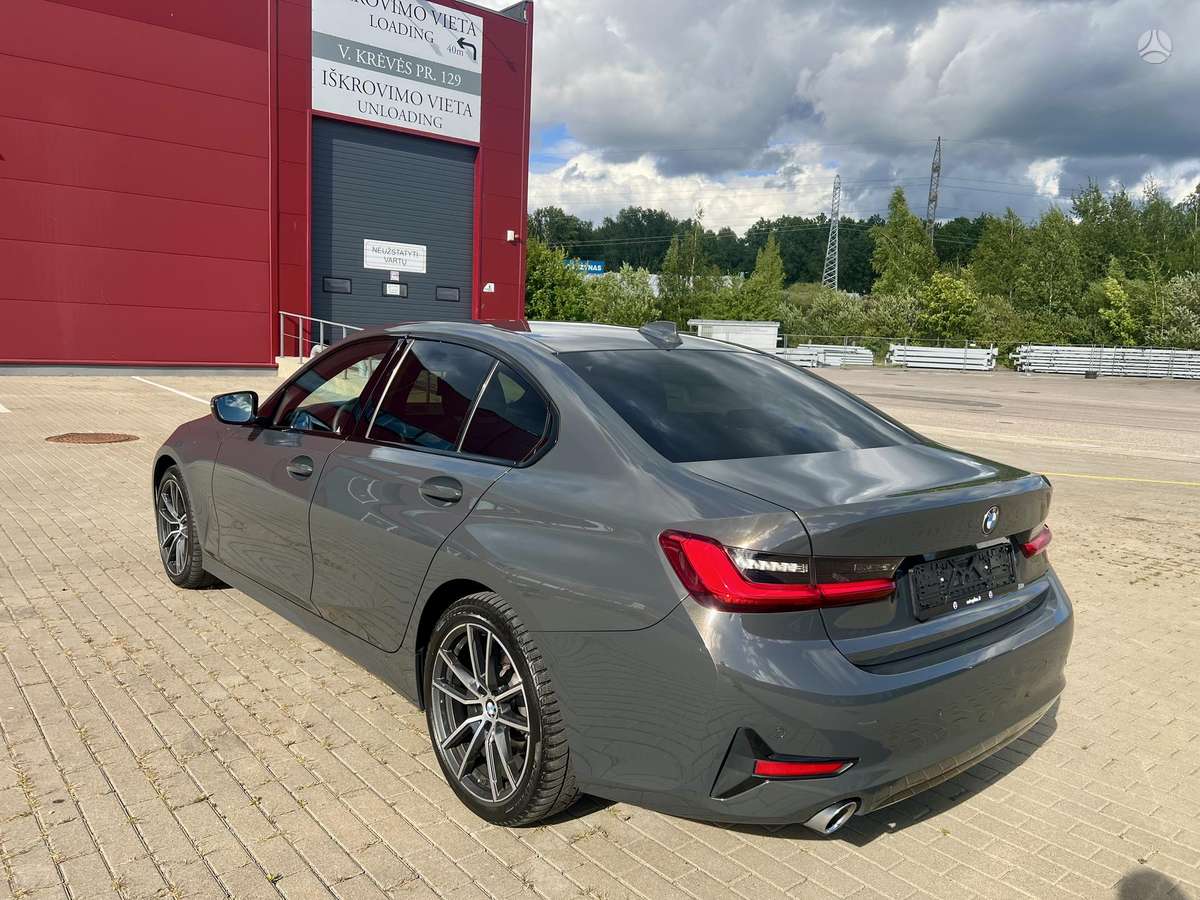 BMW 320, 2.0 l., Седан