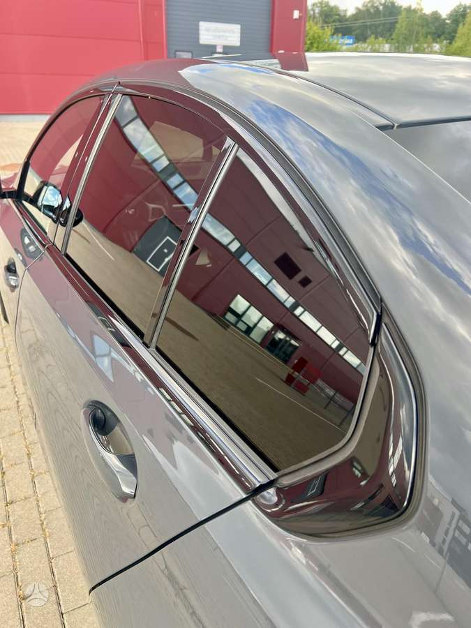 BMW 320, 2.0 l., Седан