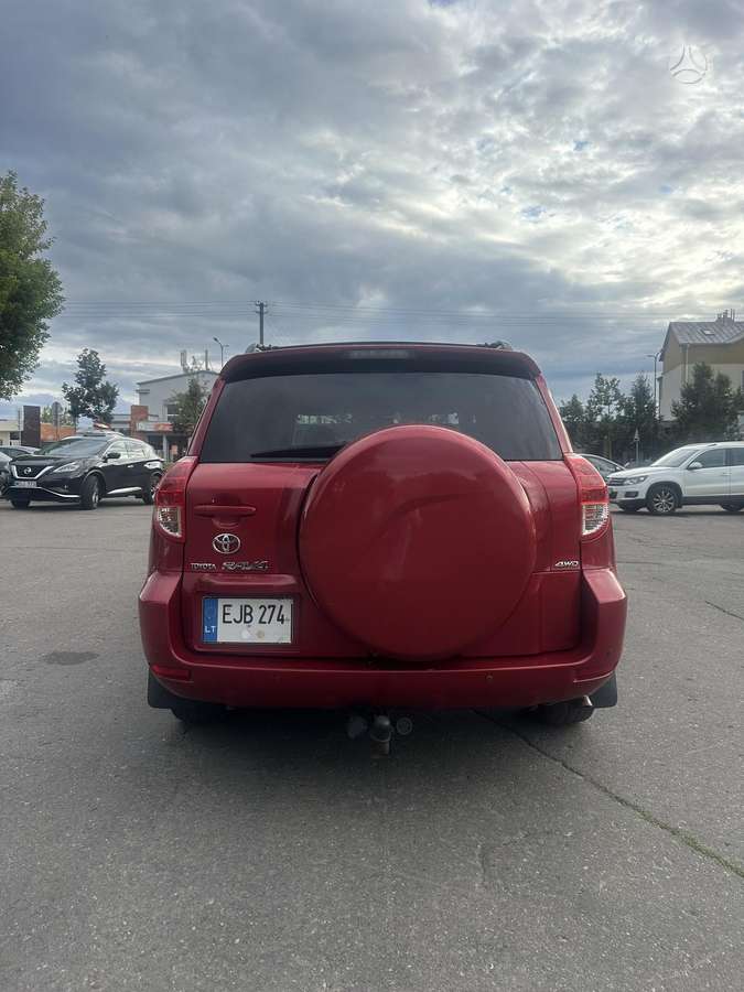 Toyota RAV4 - 2