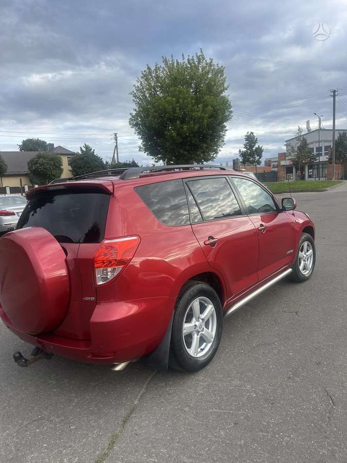 Toyota RAV4 - 5