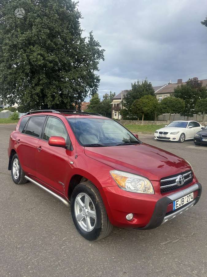 Toyota RAV4 - 7