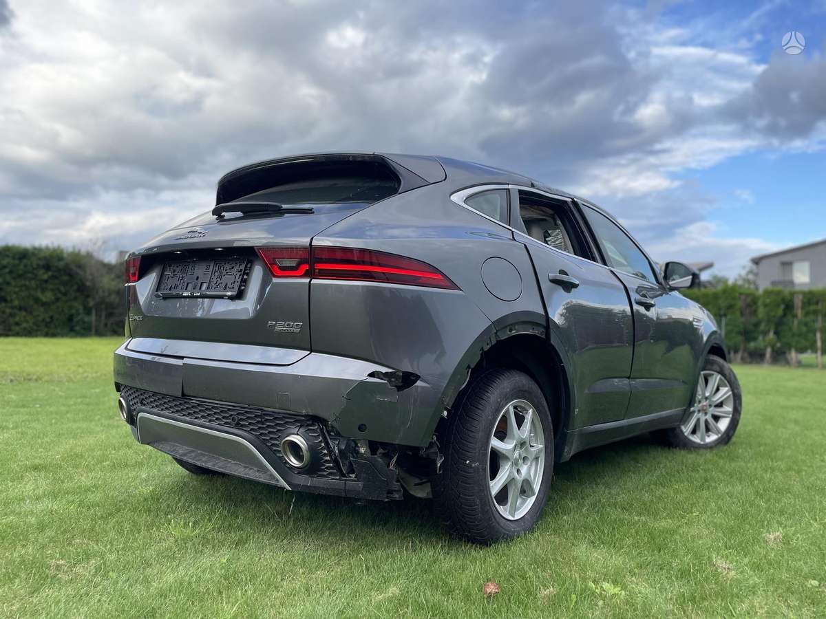 Jaguar E-Pace, 2.0 l., Внедорожник / Кроссовер
