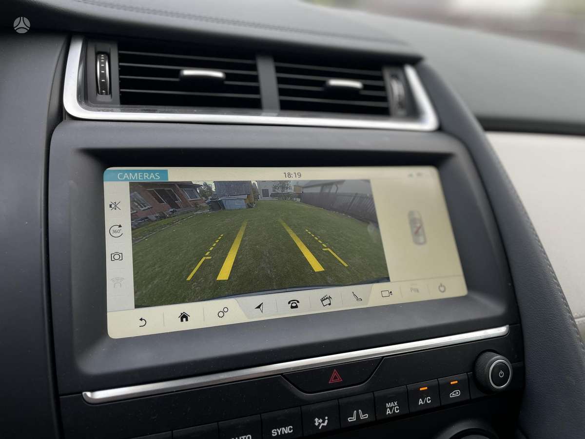 Jaguar E-Pace, 2.0 l., Внедорожник / Кроссовер