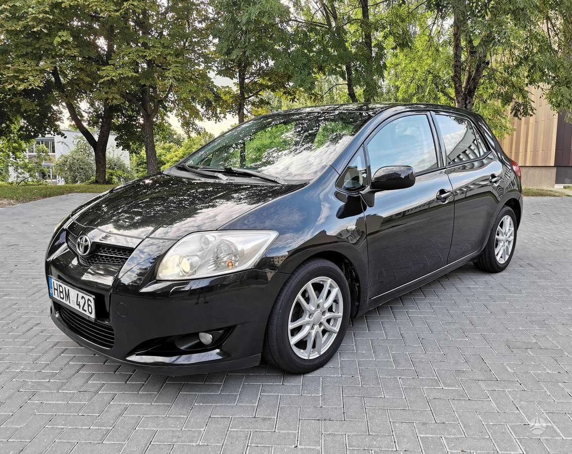 Toyota Auris, 2.0 l., hatchback