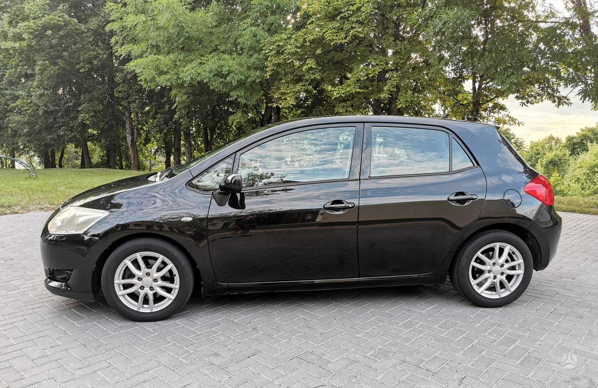 Toyota Auris, 2.0 l., hatchback