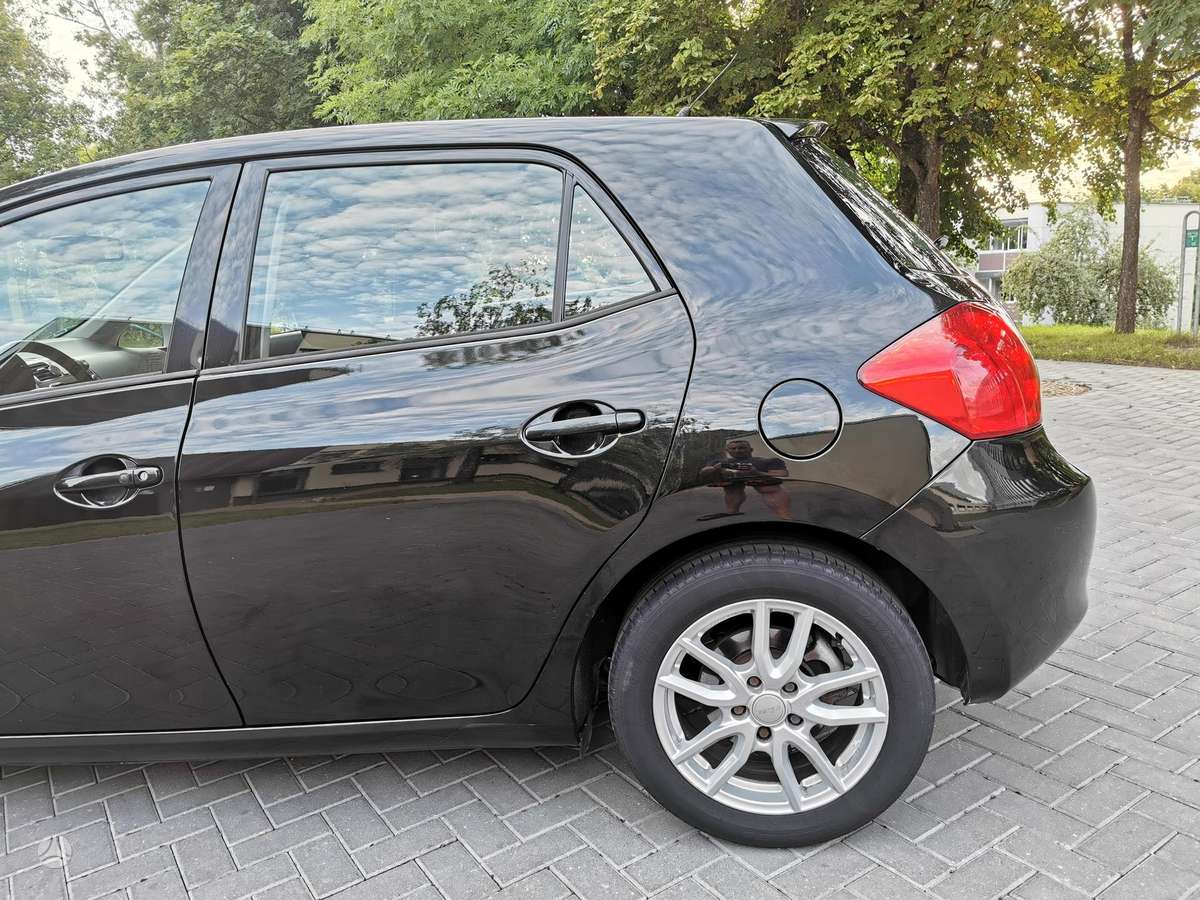 Toyota Auris, 2.0 l., hatchback