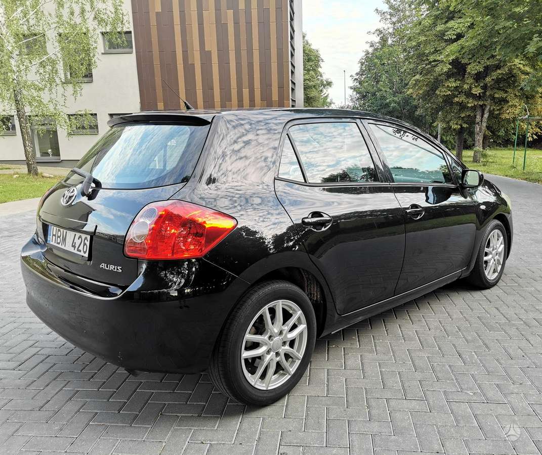 Toyota Auris, 2.0 l., hatchback