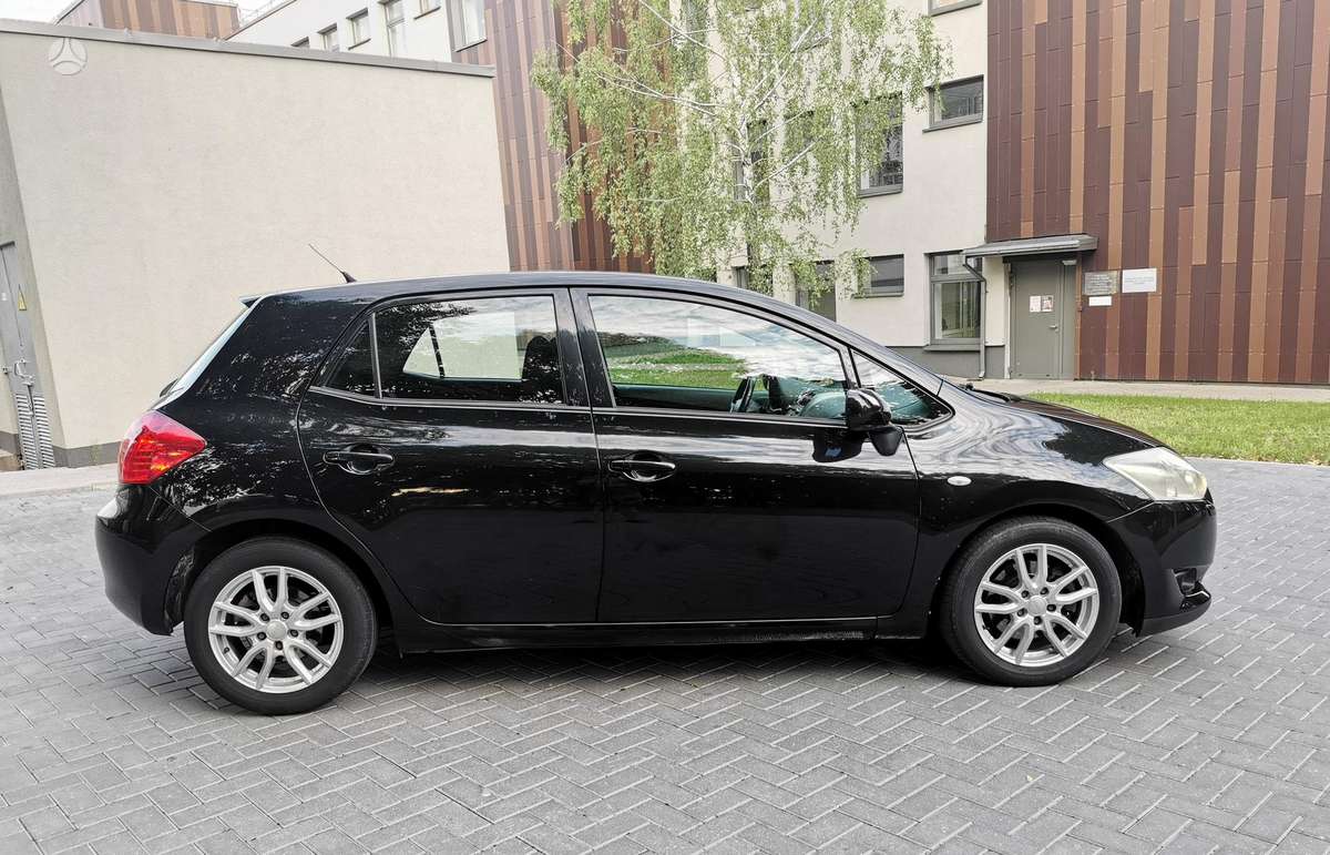 Toyota Auris, 2.0 l., hatchback