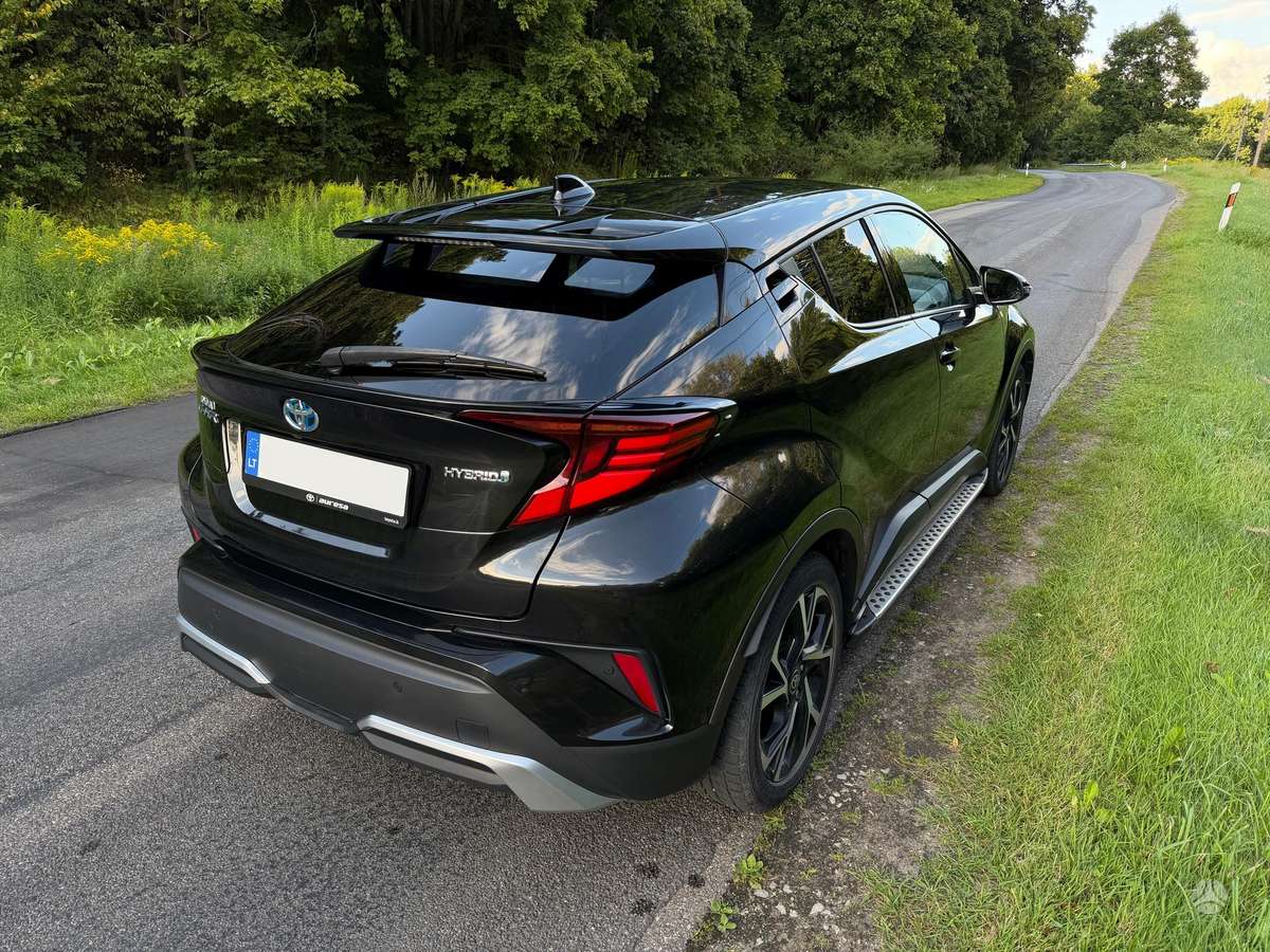 Toyota C-HR - 7