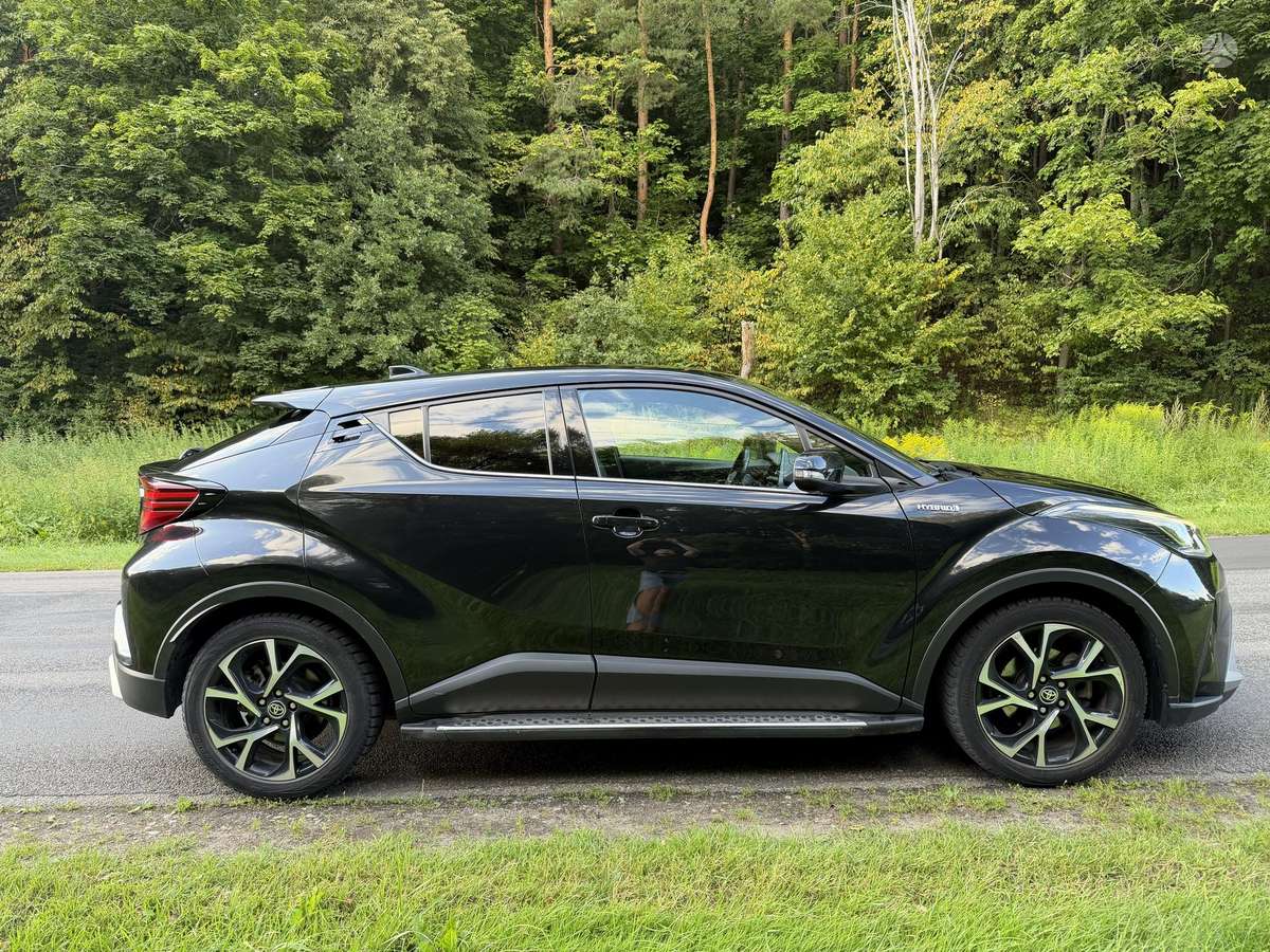 Toyota C-HR - 8