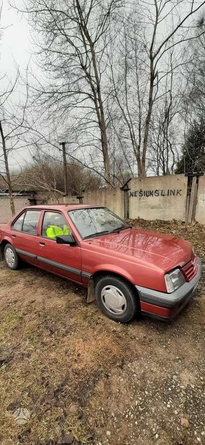 Opel Ascona, 1.8 l., Седан