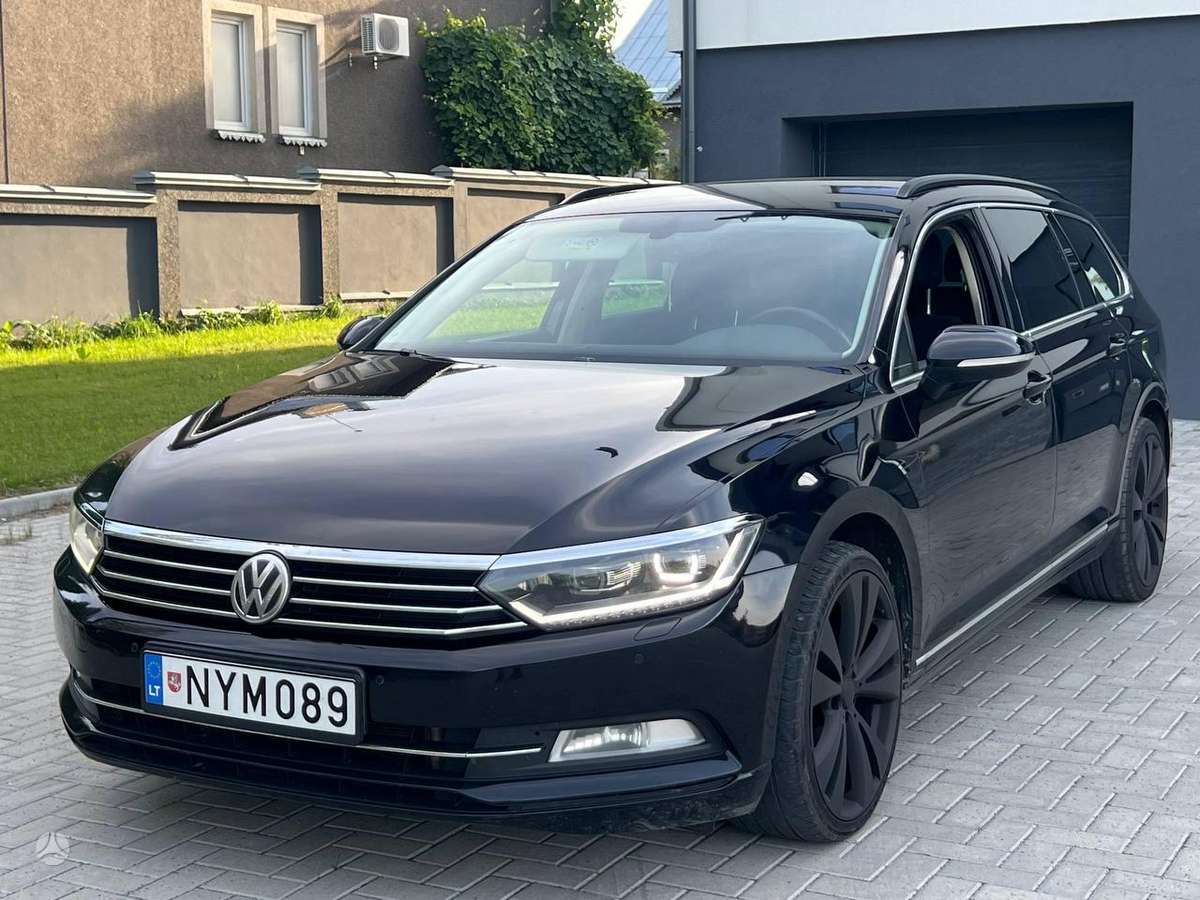 Volkswagen Passat - 1