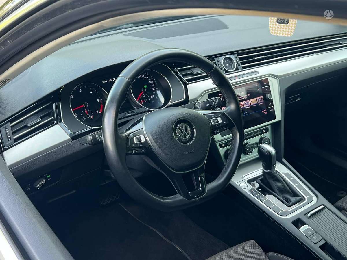 Volkswagen Passat, 1.6 l., Универсал
