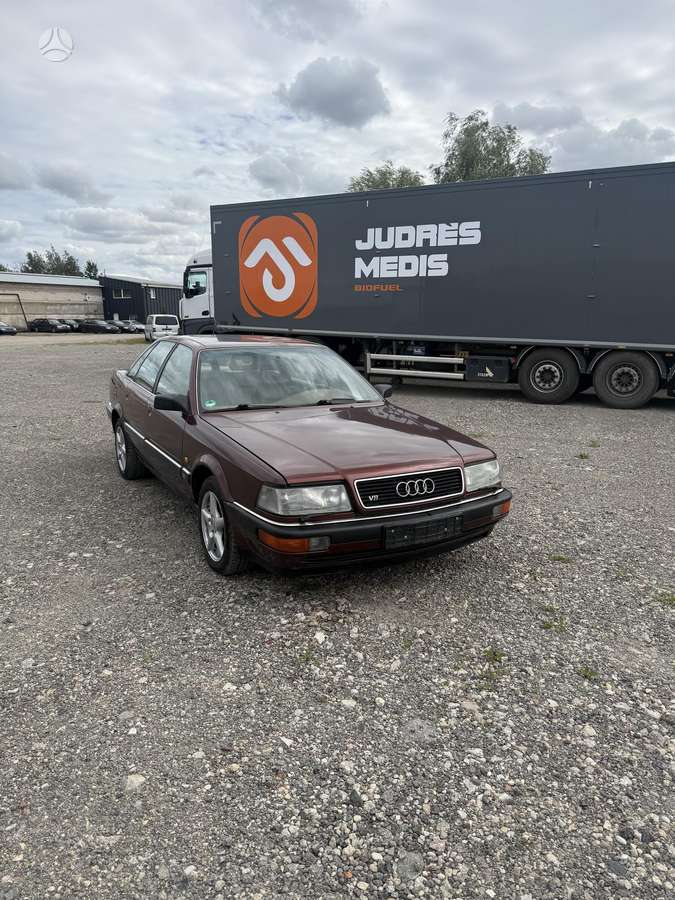 Audi V8, 3.6 l., Седан
