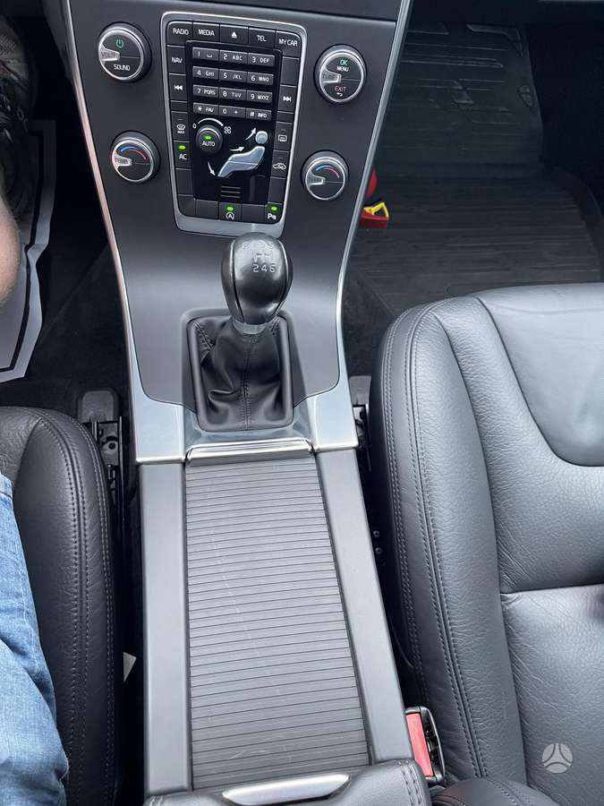 Volvo V60, 1.6 l., Универсал
