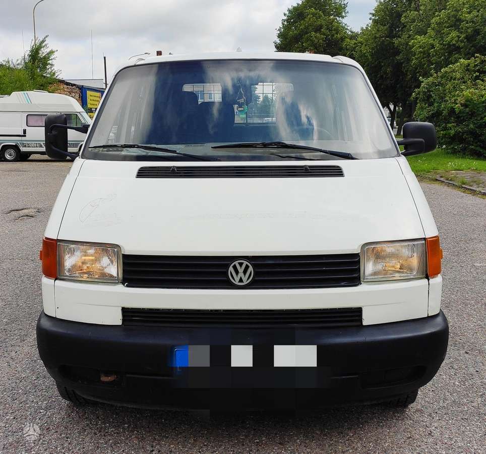 Volkswagen Transporter - 2