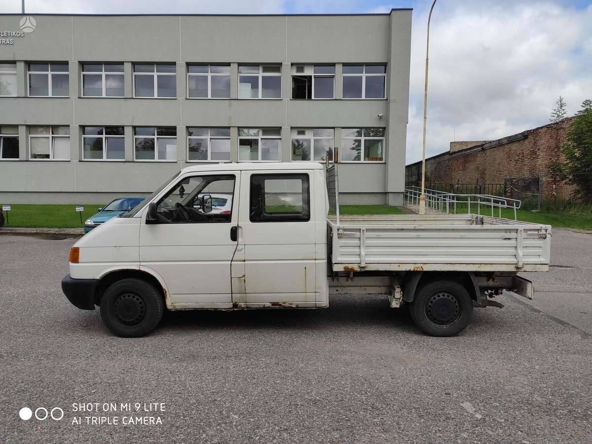 Volkswagen Transporter - 4