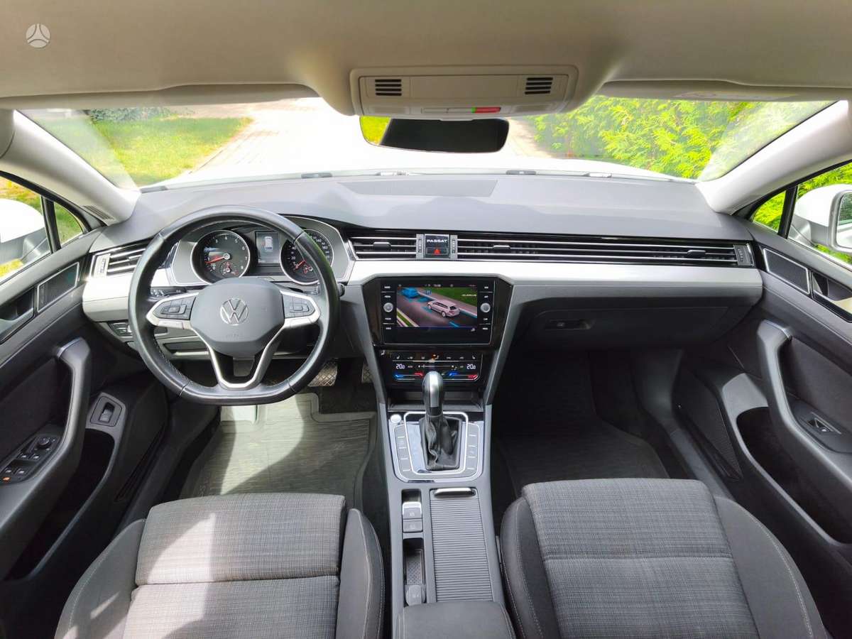Volkswagen Passat - 10