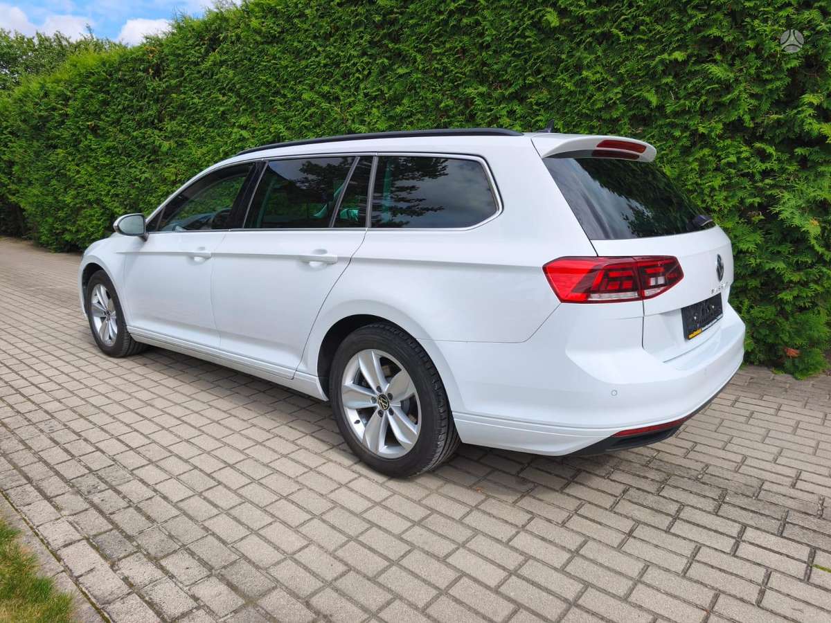 Volkswagen Passat - 8