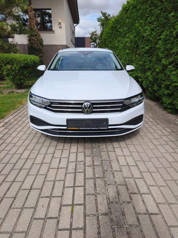 Volkswagen Passat - 4