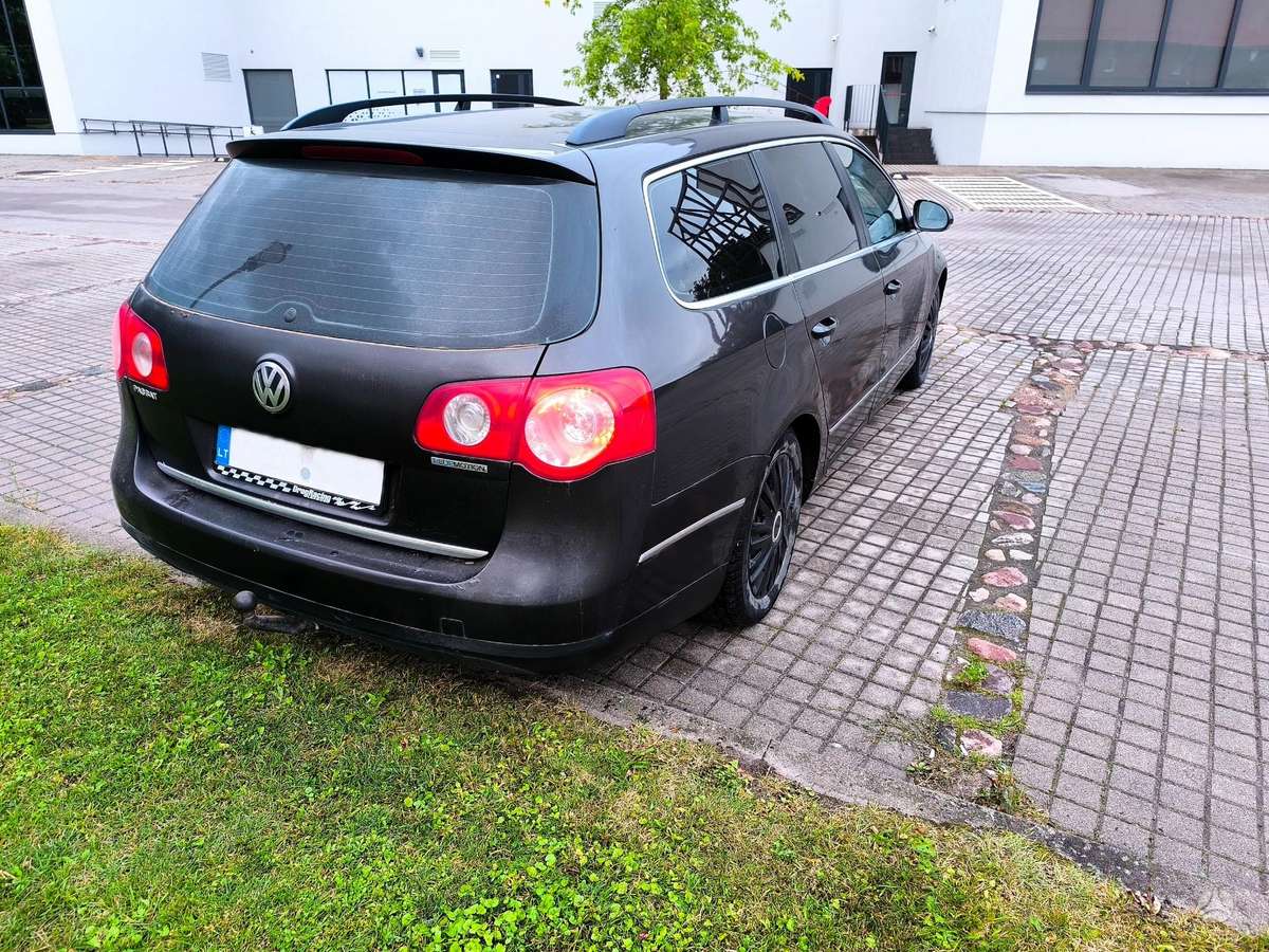 Volkswagen Passat - 4
