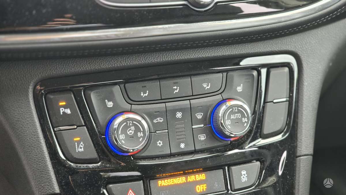 Buick Encore, 1.4 l., off-road / crossover