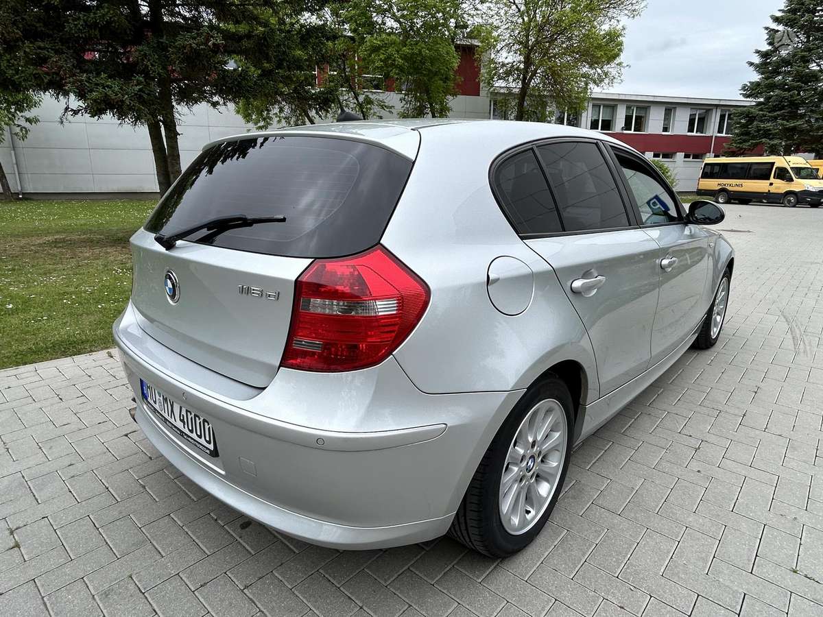 BMW 118, Хэтчбек