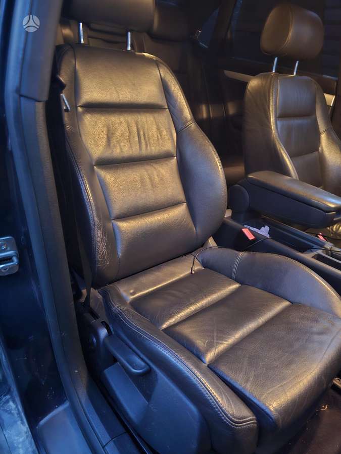 Audi A4, 2.5 l., Седан