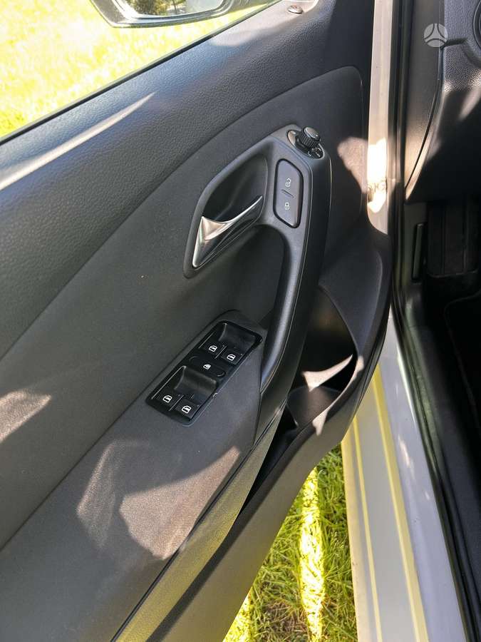 Volkswagen Polo - 12