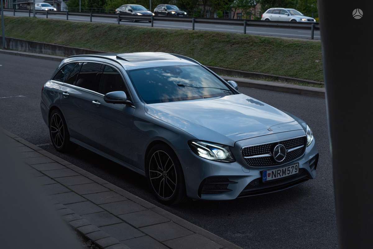 Mercedes-Benz E400, 3.0 l., Универсал