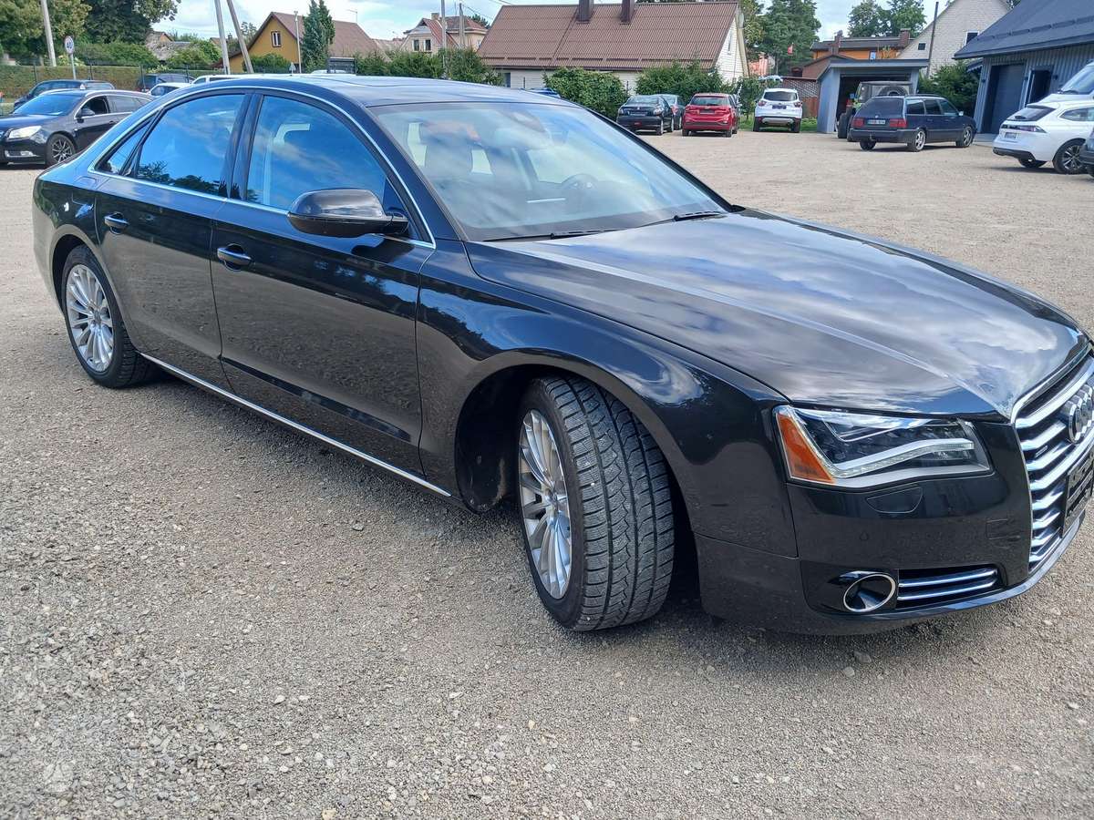 Audi A8, 4.0 l., Лимузин