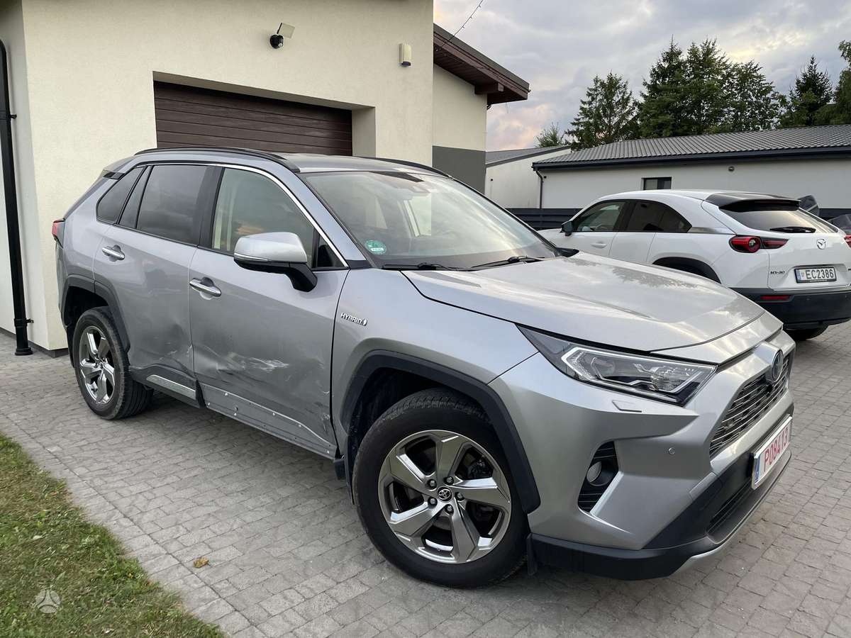 Toyota RAV4 - 5