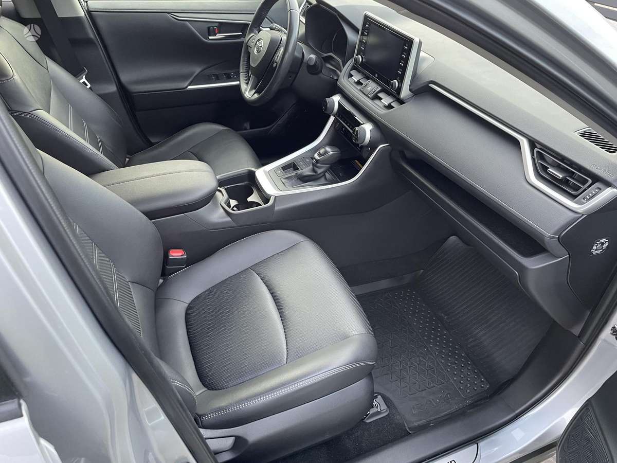 Toyota RAV4 - 12