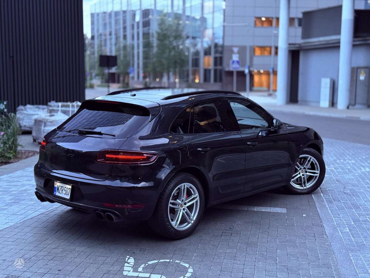 Porsche Macan, 3.0 l., off-road / crossover
