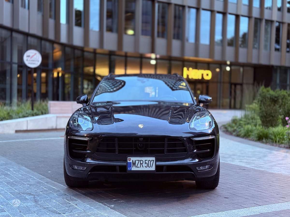 Porsche Macan, 3.0 l., off-road / crossover