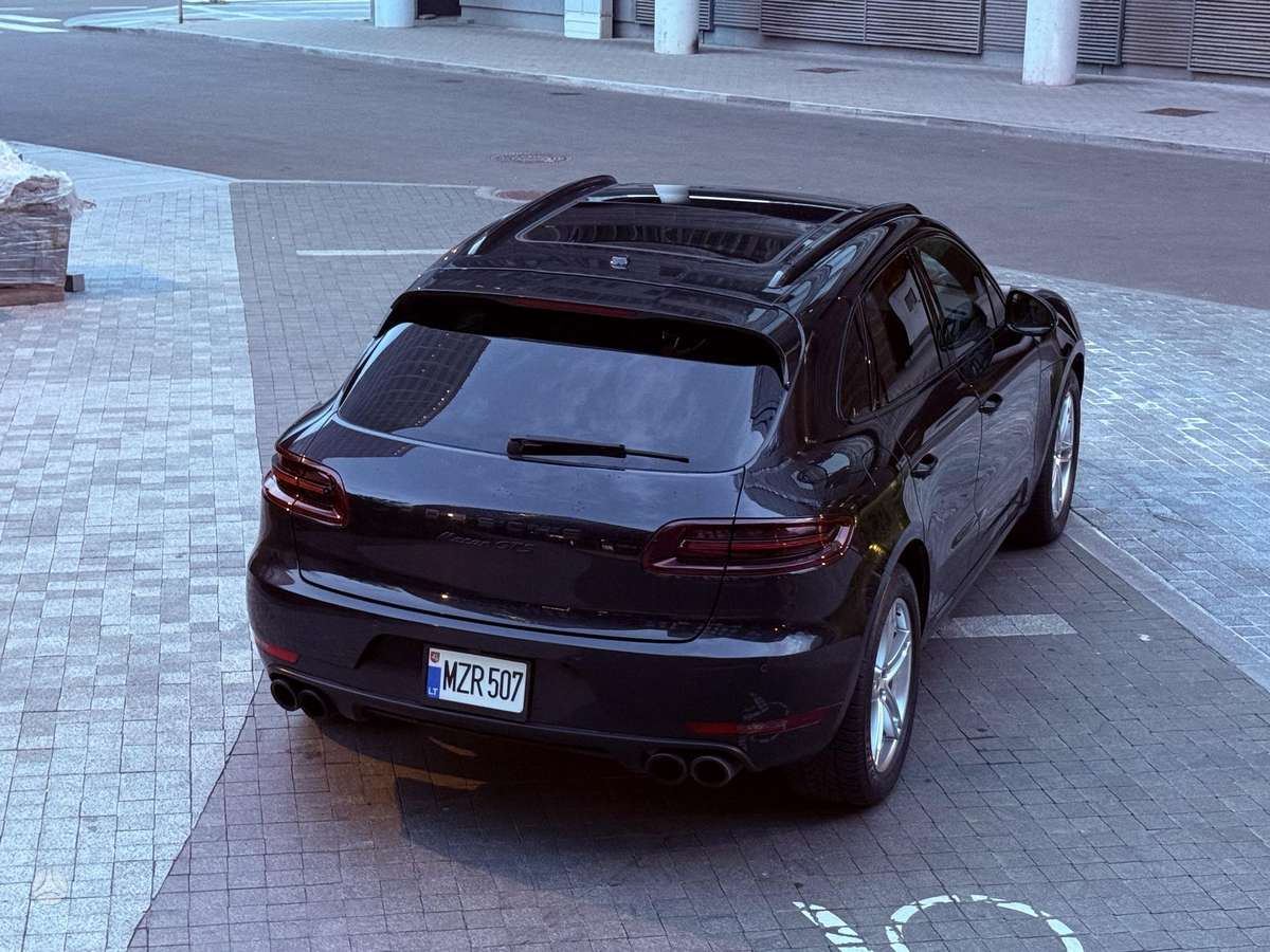 Porsche Macan, 3.0 l., off-road / crossover