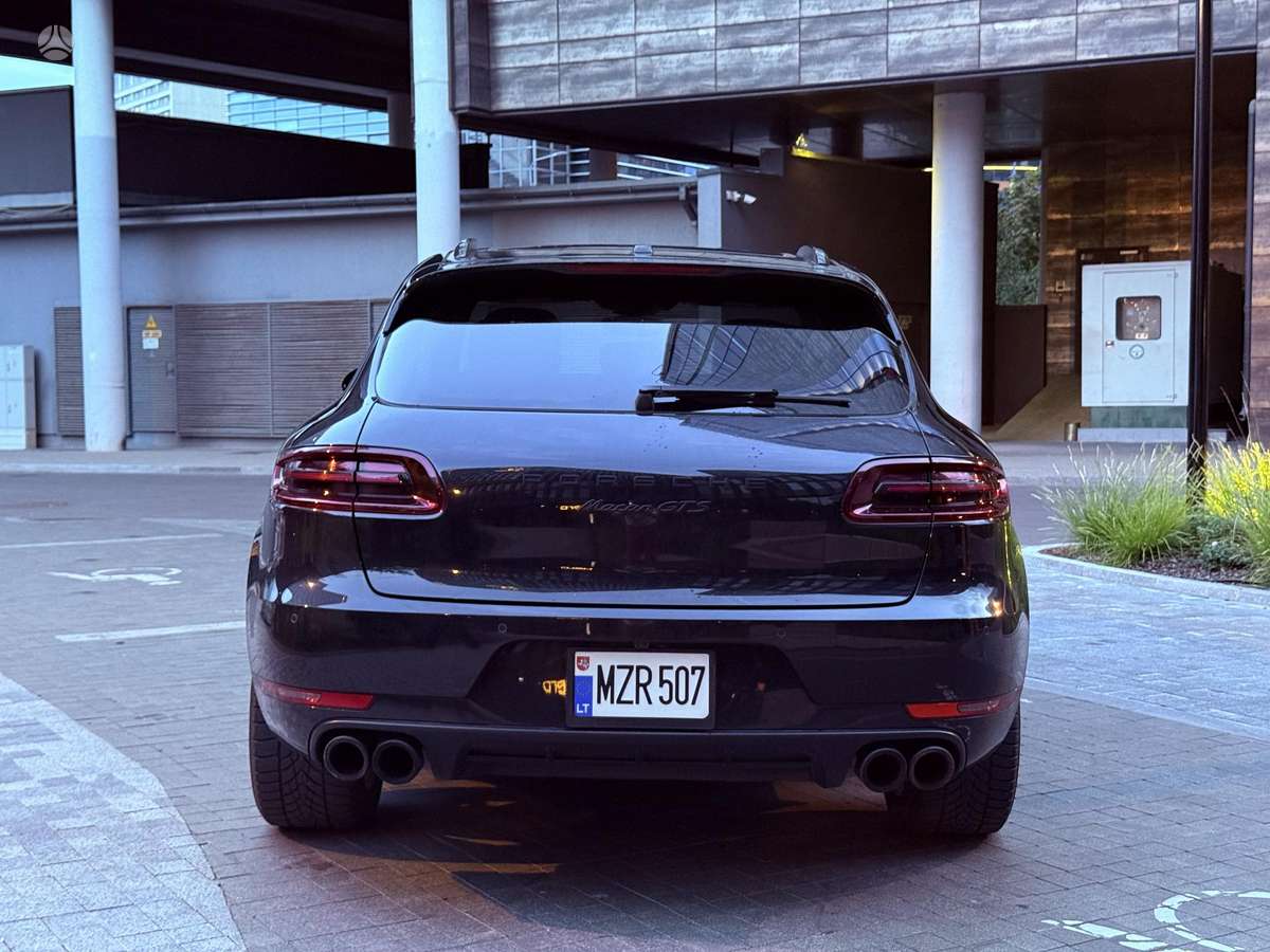 Porsche Macan, 3.0 l., off-road / crossover