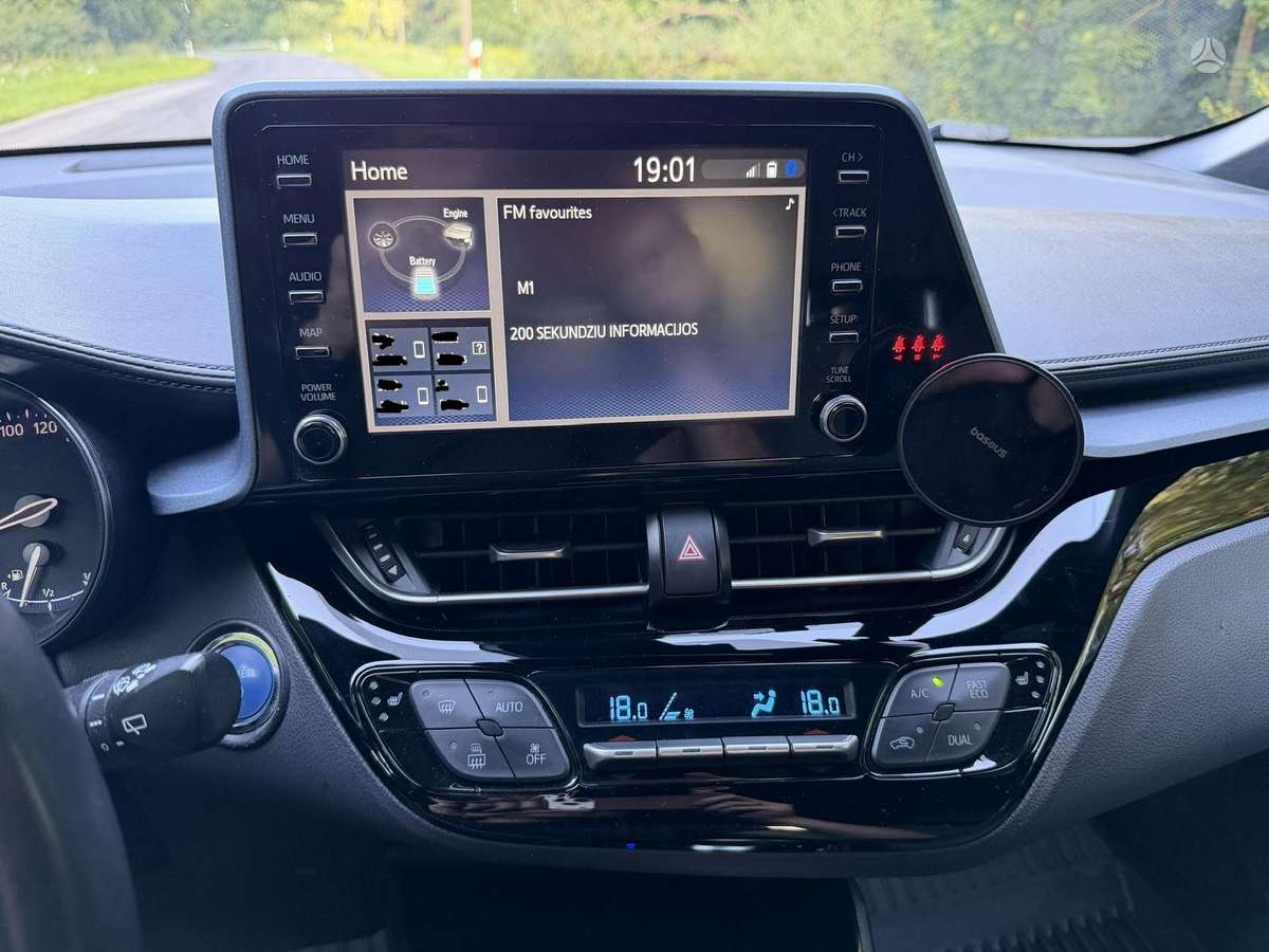 Toyota C-HR - 10