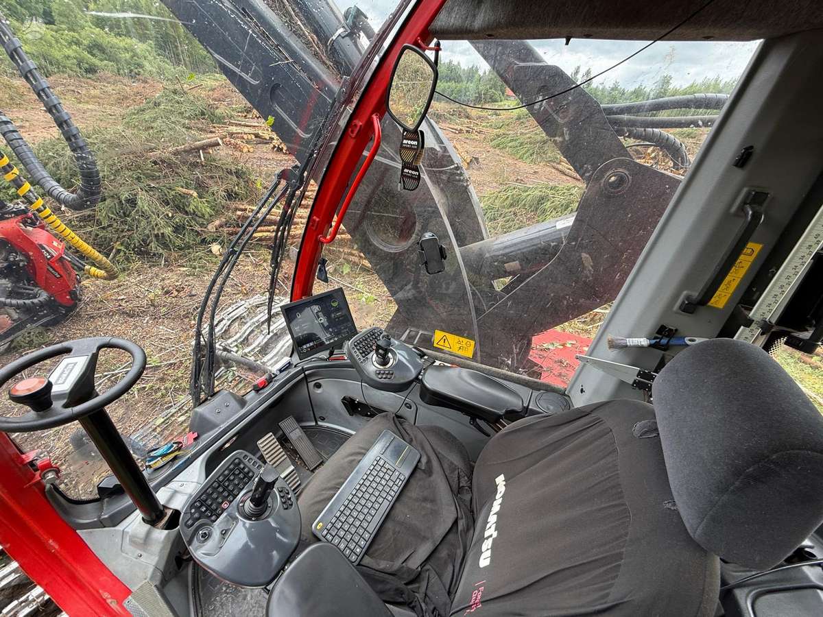 Komatsu 931 (H575), harvesters