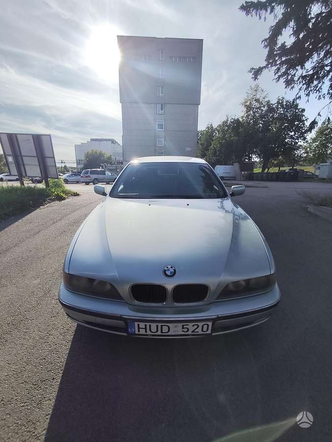 BMW 520, 2.0 l., Седан